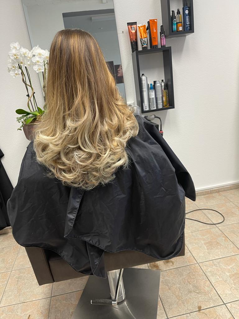 Frisur Salon Erika Denzlingen blond